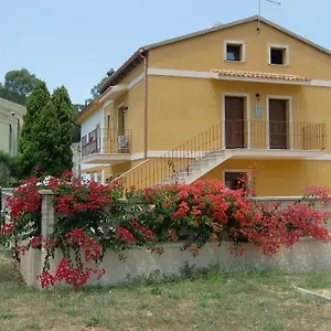 La Casa Gialla Appartamento Carloforte (Isola di San Pietro)